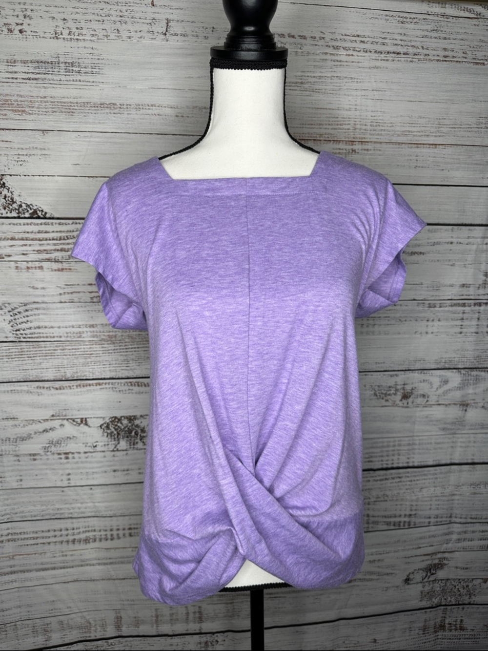 Women’s Lavender Short-Sleeve Twist Front Tee